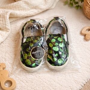 🖤 Monkey Feet Slip-On Shoes – Green Skull Print (NEW in Bag)